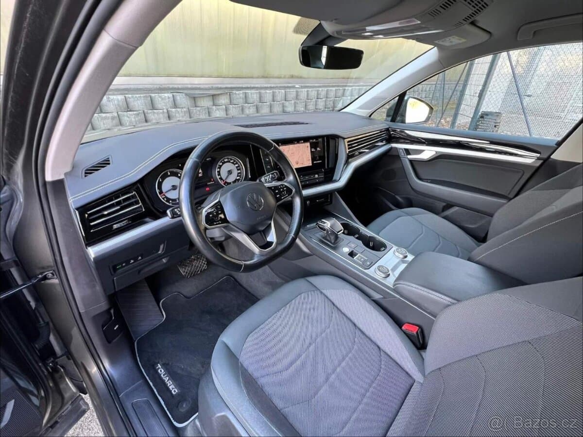 2021 Volkswagen TOUAREG - 14