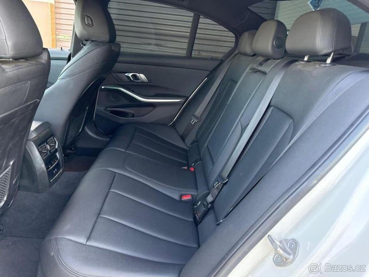 2021 BMW M3 - 14