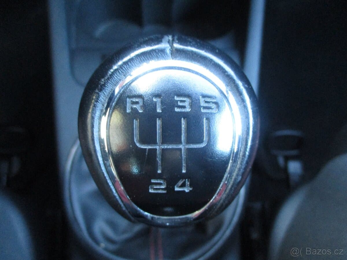 2011 Škoda FABIA - 14