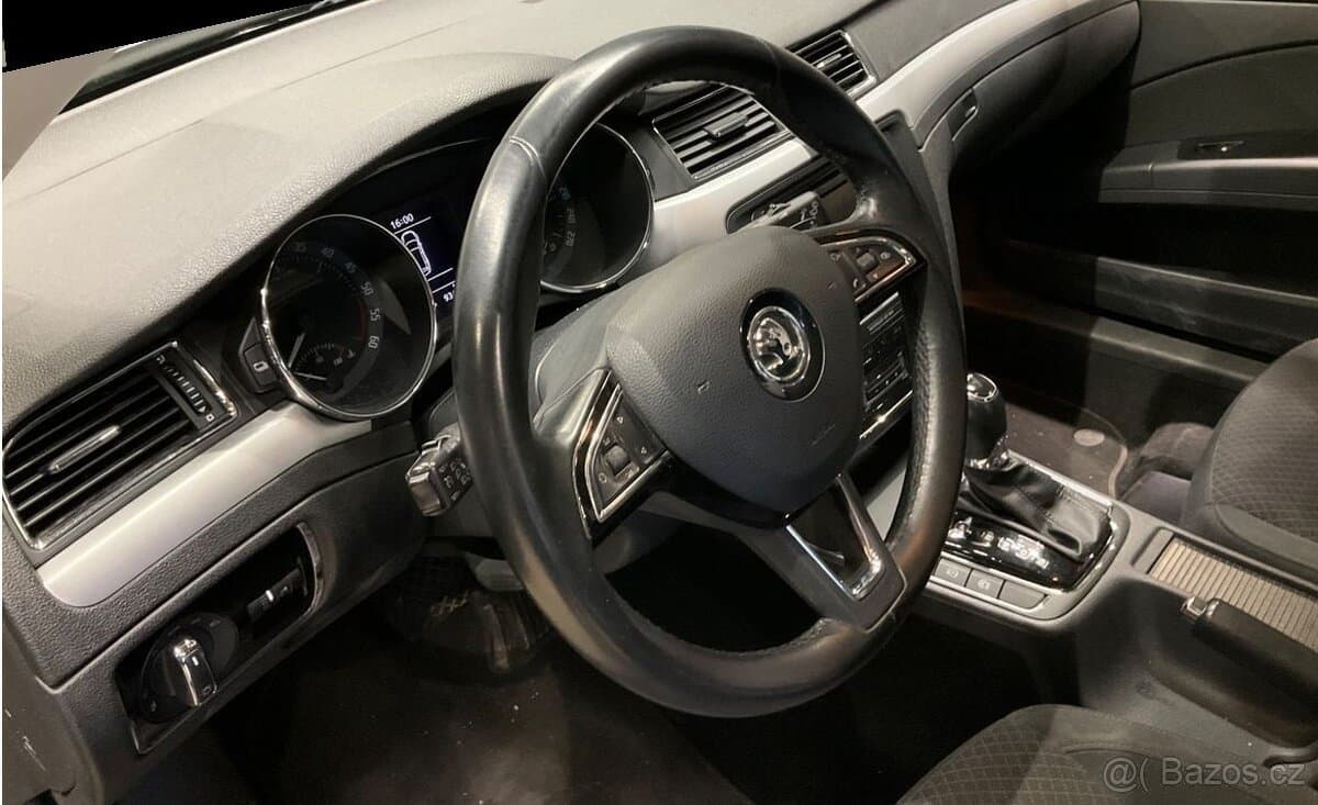 2014 Škoda SUPERB - 14