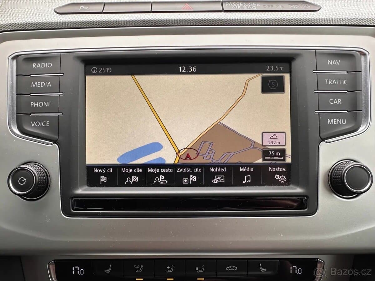 2015 Volkswagen PASSAT - 14
