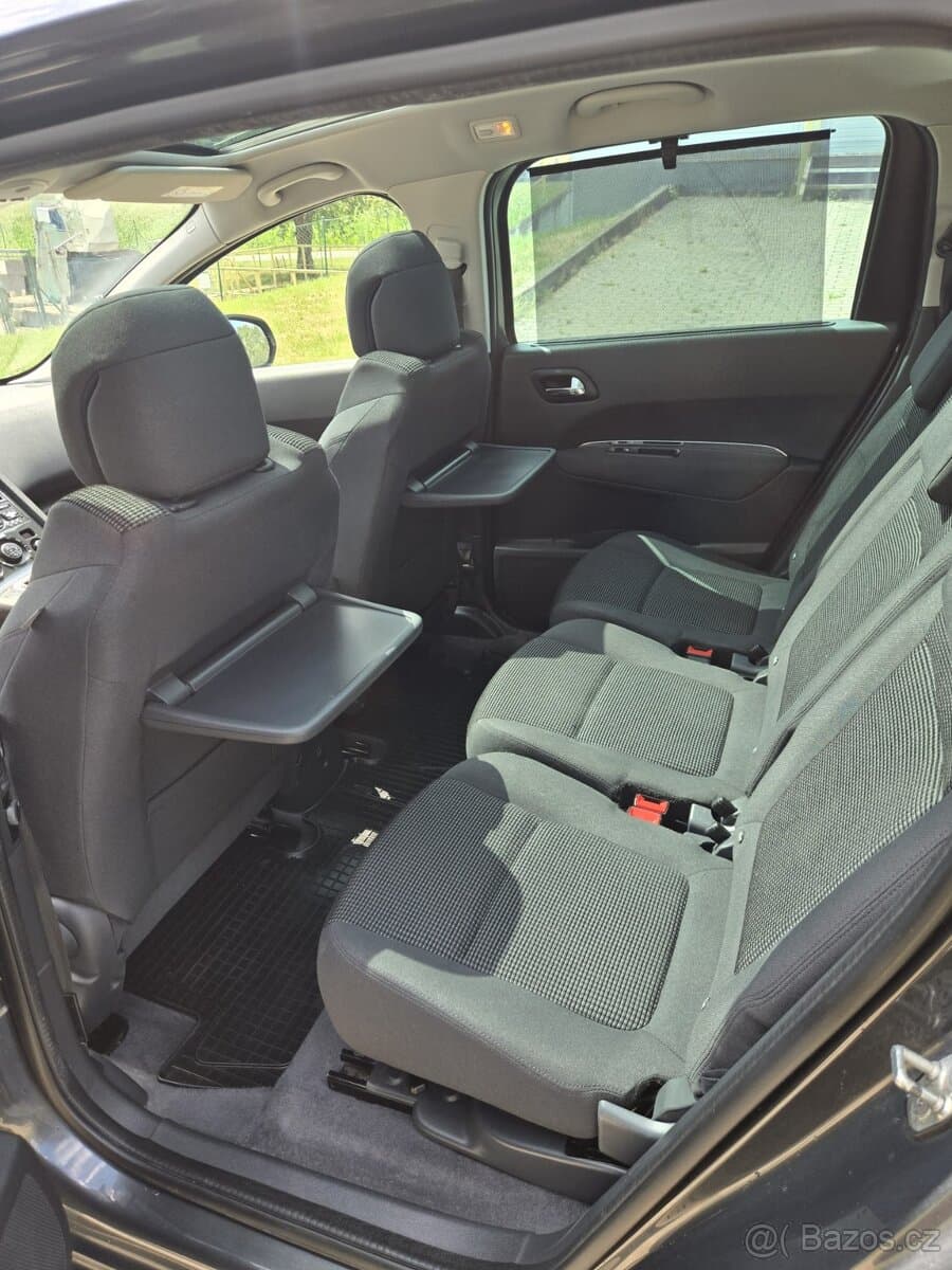 Peugeot 5008 - 14