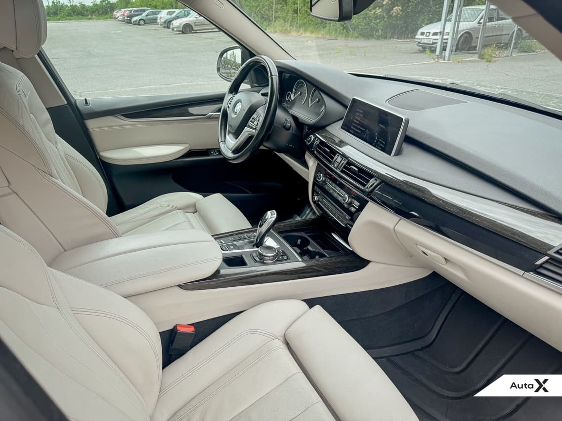2018 BMW X5 - 14