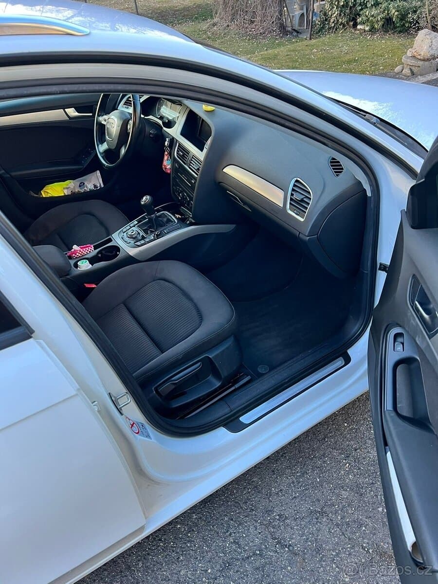 2010 Audi A4 - 14