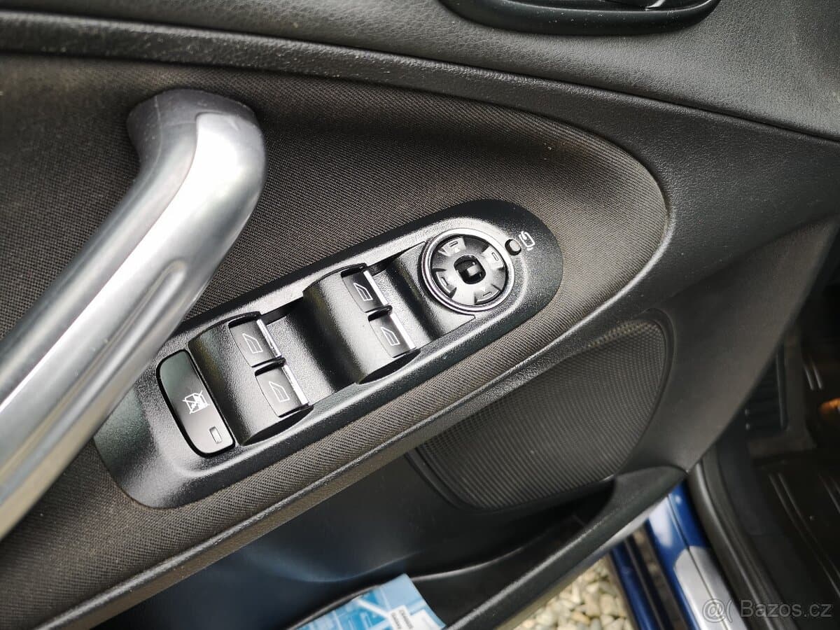 2011 Ford GALAXY - 14