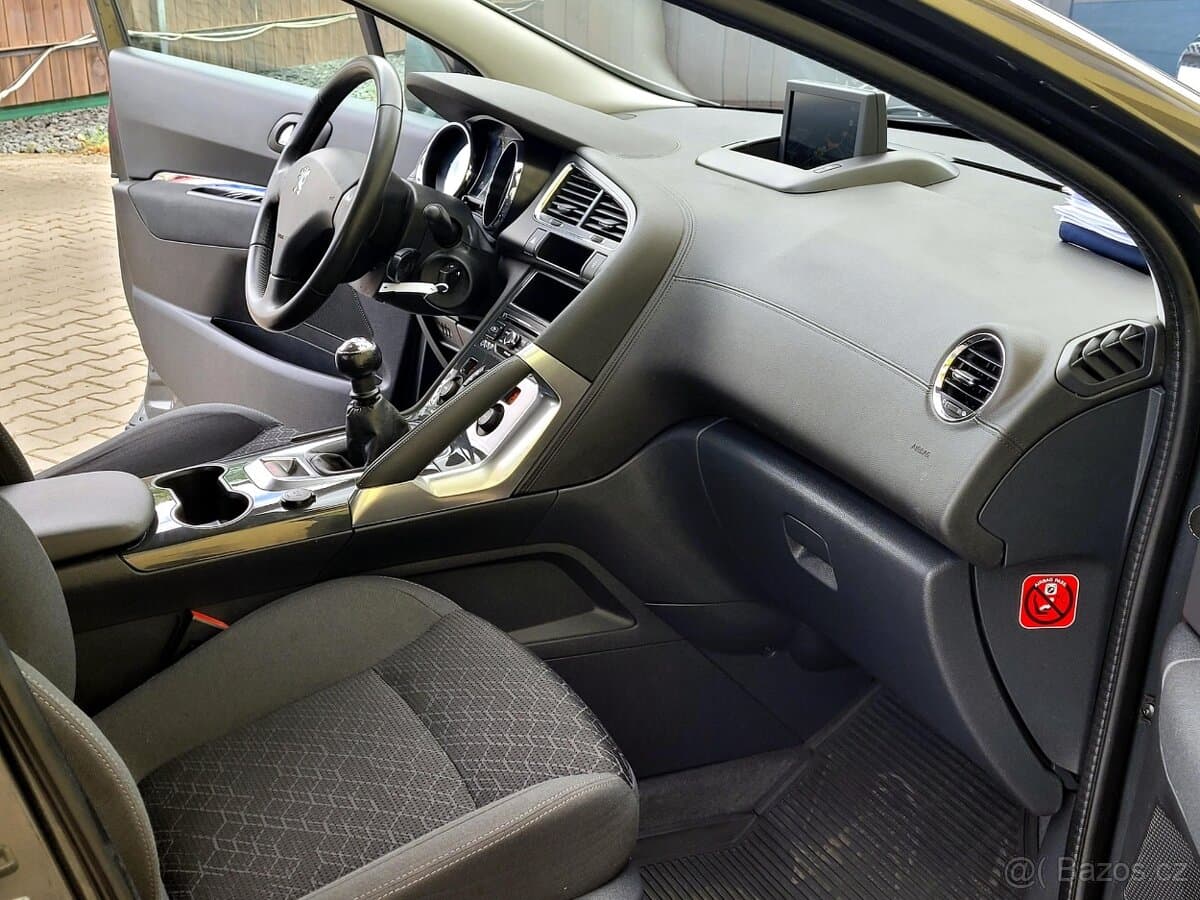 2015 Peugeot 3008 - 14