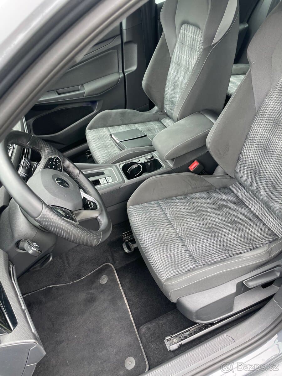 Volkswagen GOLF - 14