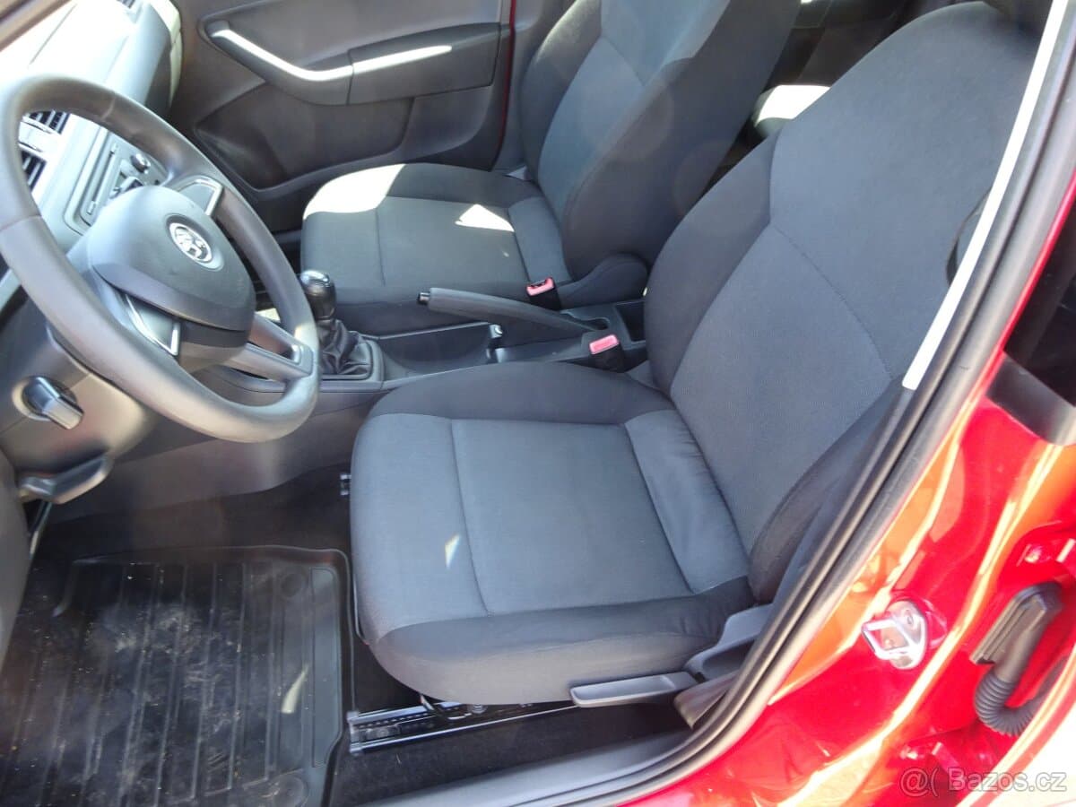 2014 Škoda RAPID - 14