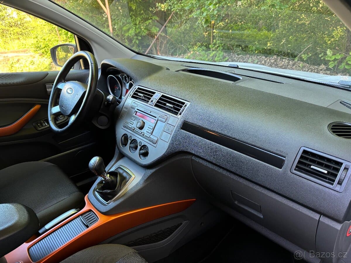 2010 Ford KUGA - 14