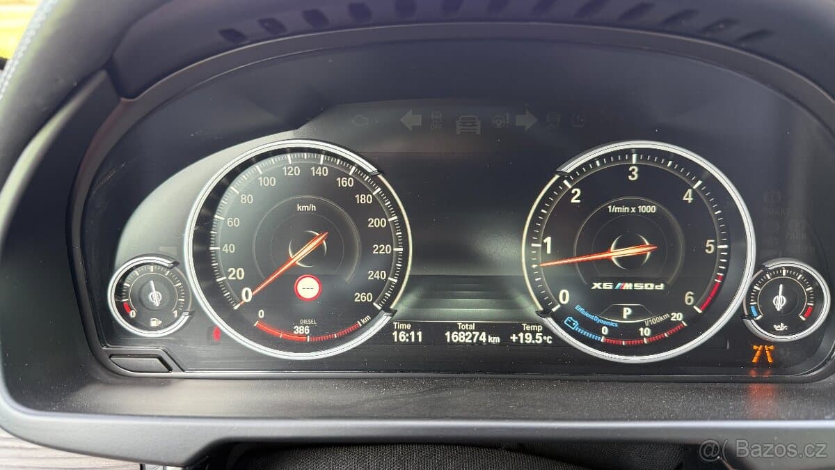 2015 BMW M5 - 14