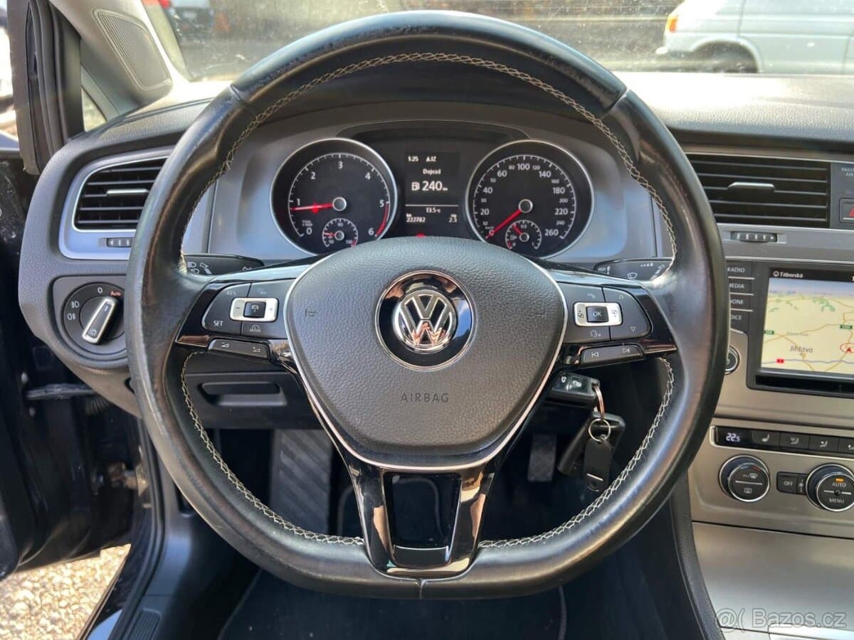 2016 Volkswagen GOLF - 14