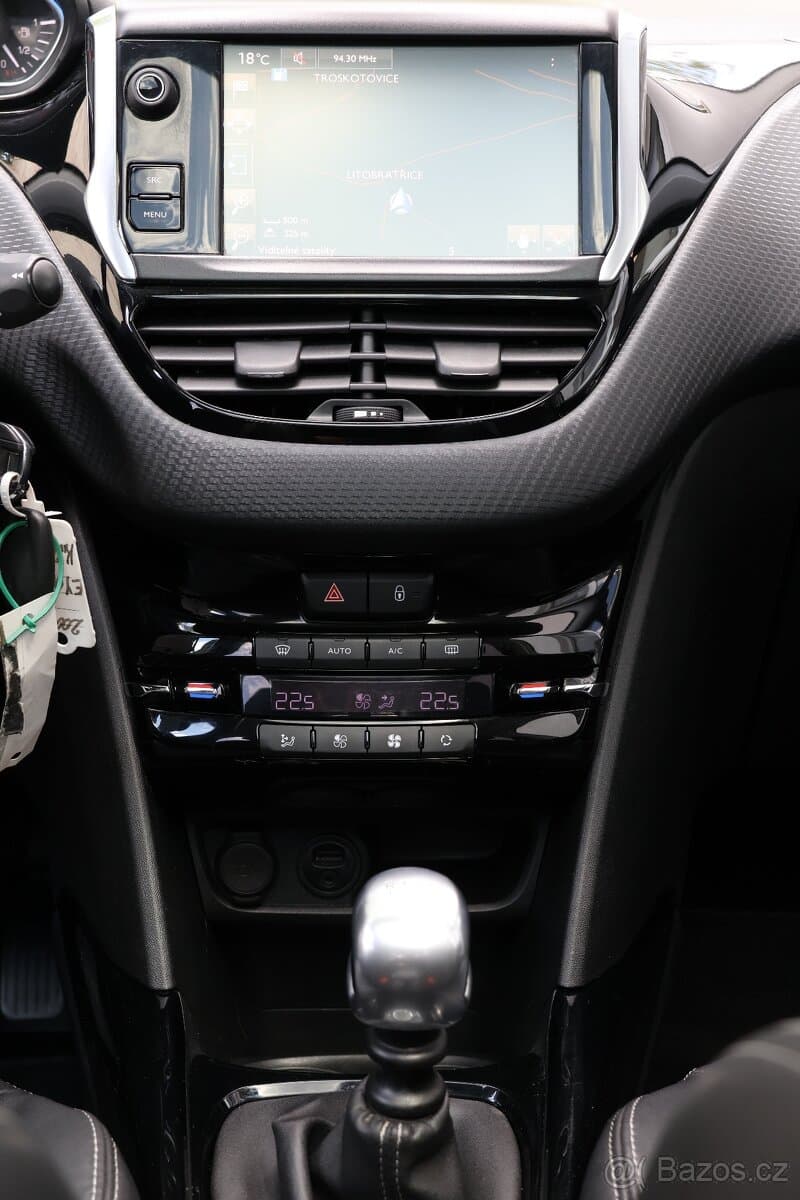 2015 Peugeot 2008 - 14