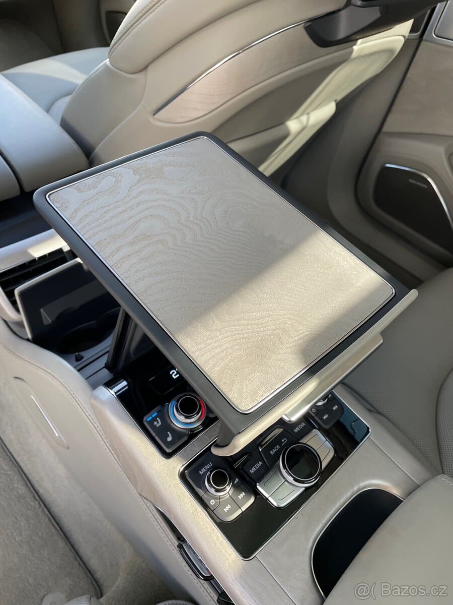 2015 Audi A8 - 14