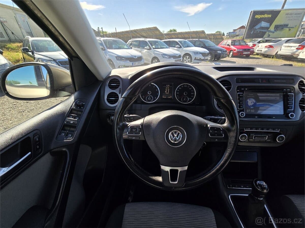 2012 Volkswagen TIGUAN - 14