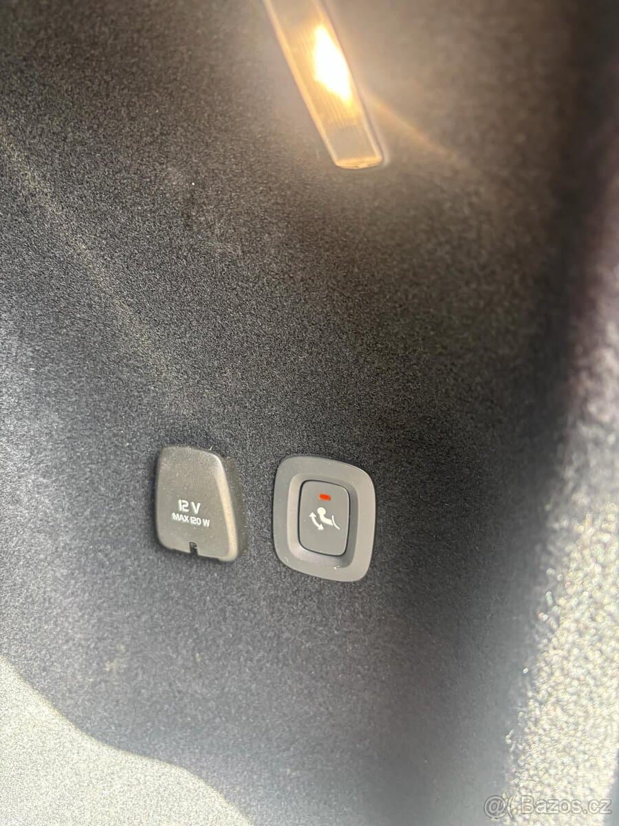 2024 Volvo V60 - 14