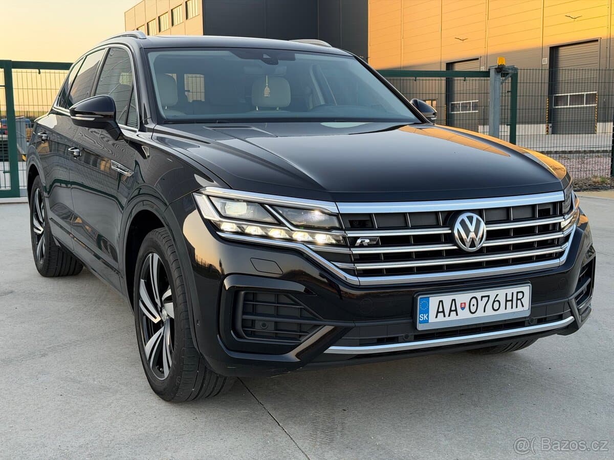 2018 Volkswagen TOUAREG - 14