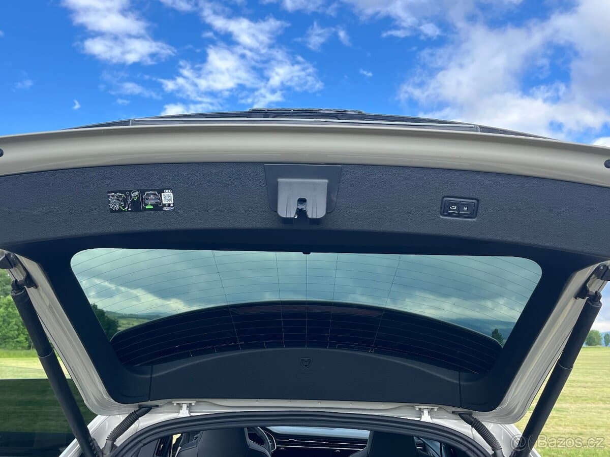 2025 Audi Q8 - 14