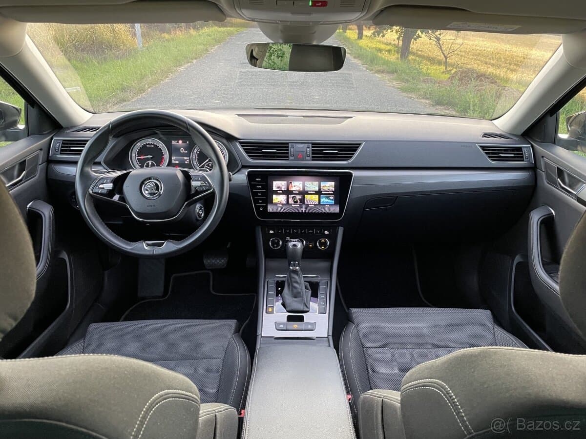 2020 Škoda SUPERB - 14