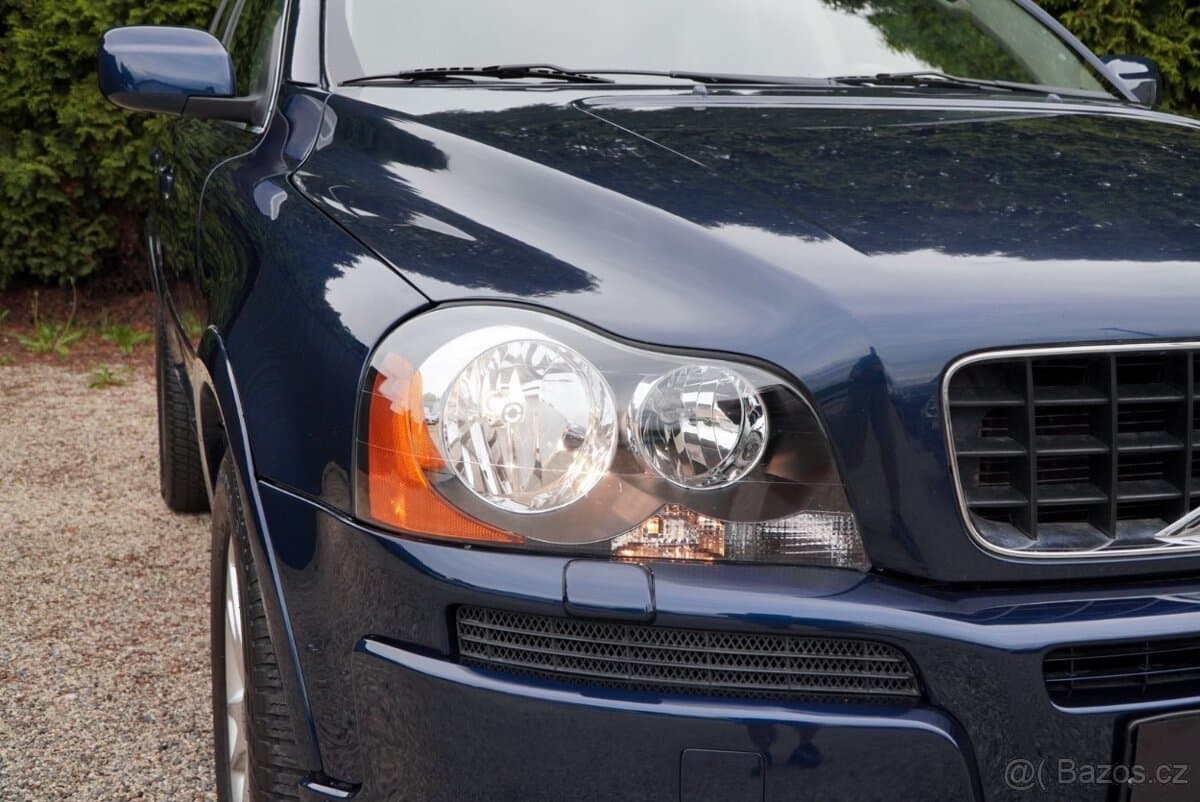 2003 Volvo XC90 - 14