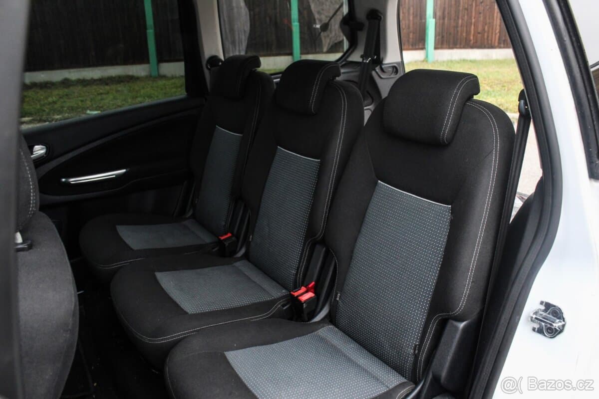 2015 Ford GALAXY - 14