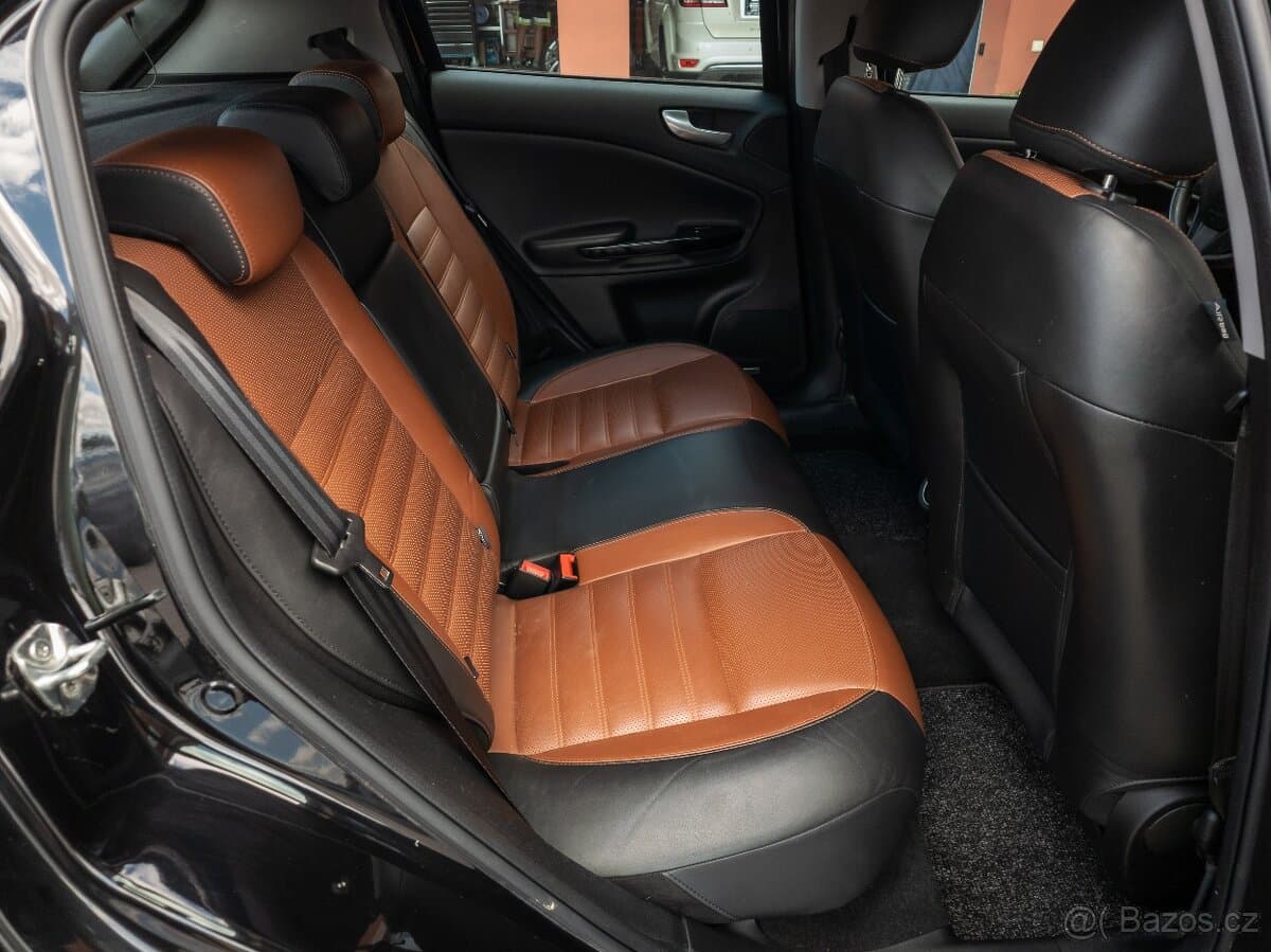 2013 Alfa Romeo GIULIETTA - 14