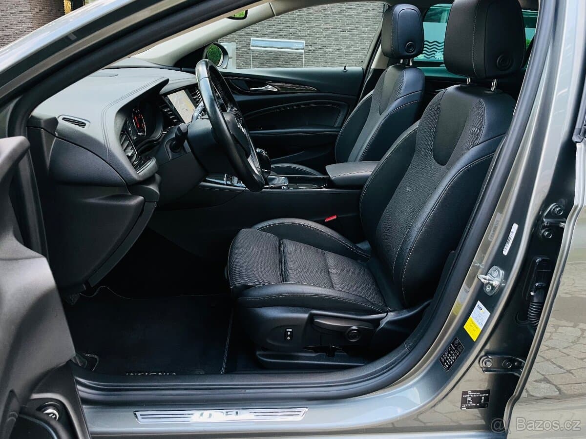 2017 Opel INSIGNIA - 14