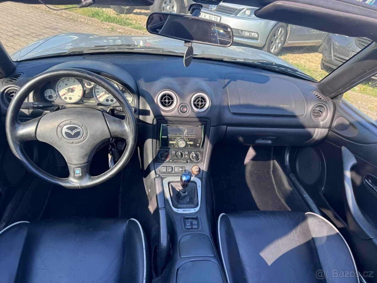 2000 Mazda 5 - 14