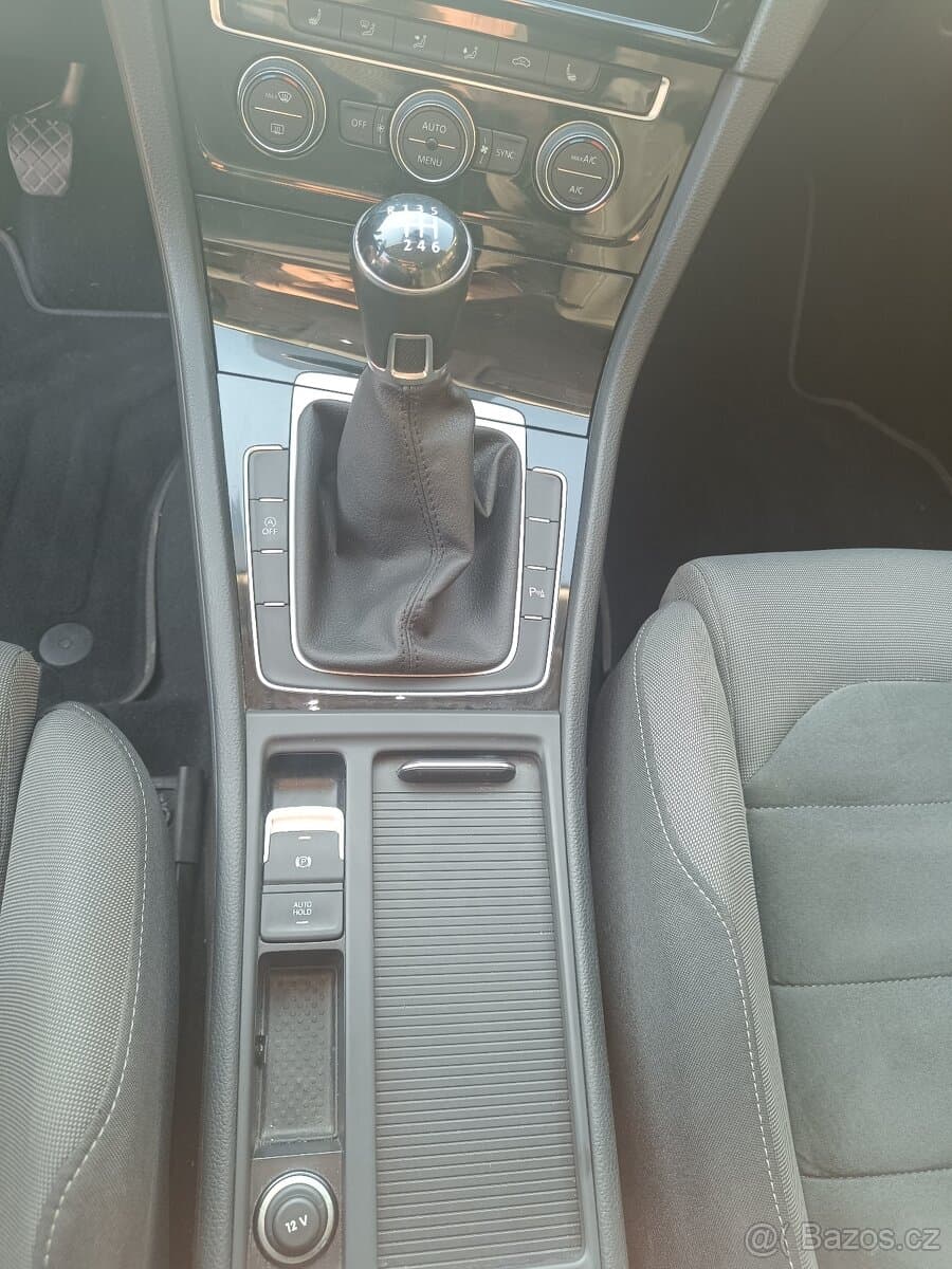 2019 Volkswagen GOLF - 14