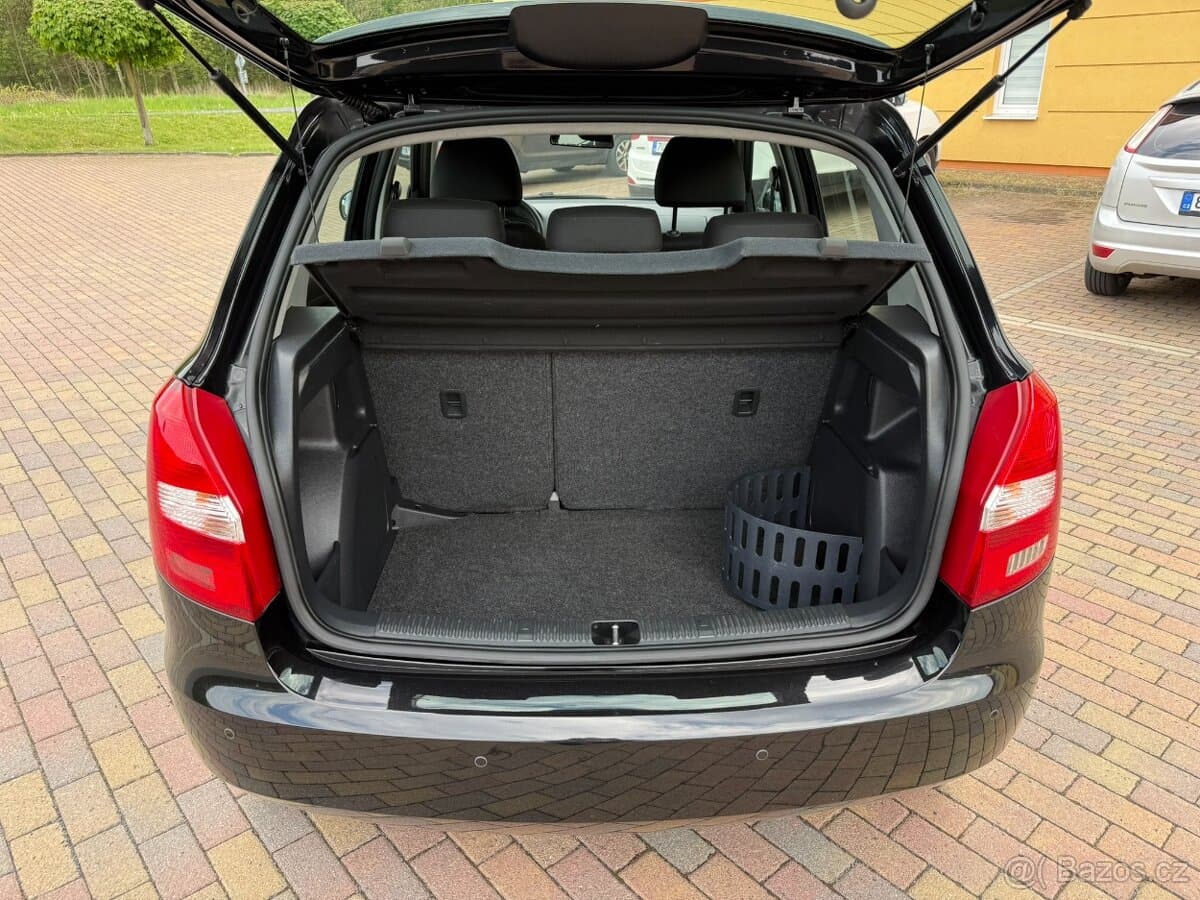 2010 Škoda FABIA - 14