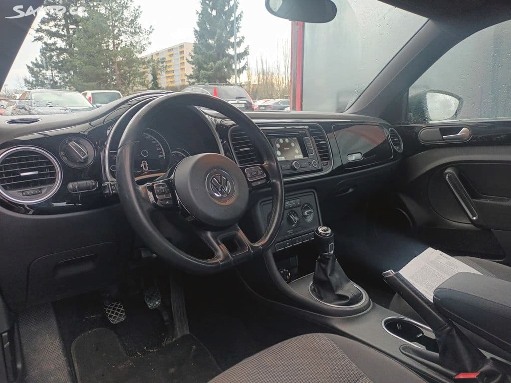 2013 Volkswagen BEETLE - 14