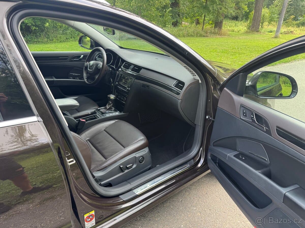 2012 Škoda SUPERB - 14