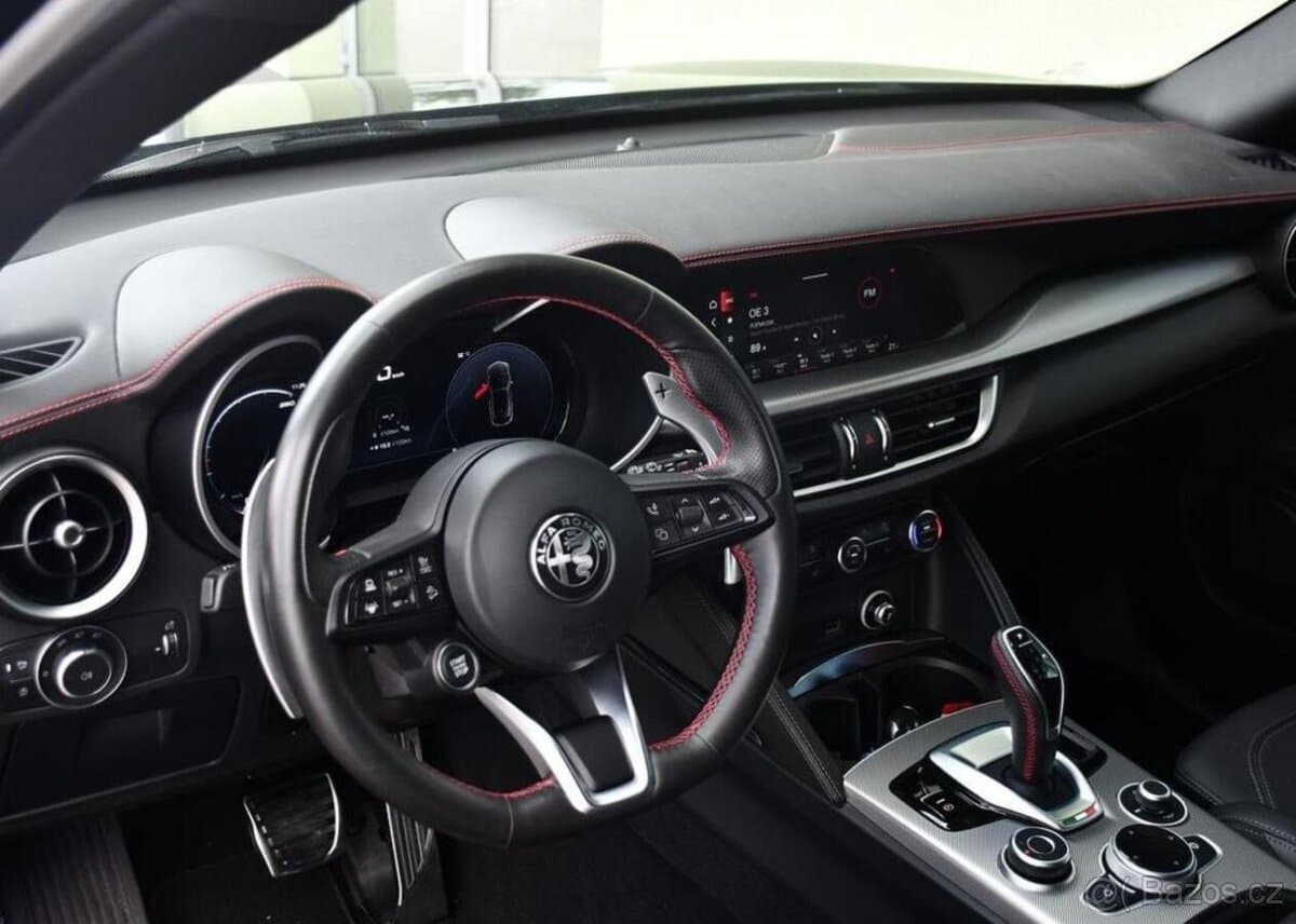 2023 Alfa Romeo STELVIO - 14