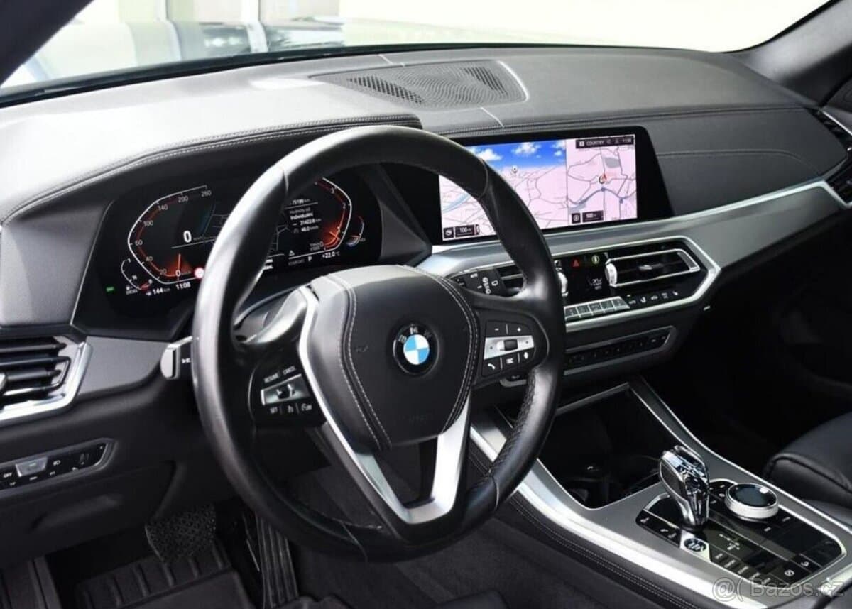 2019 BMW X5 - 14