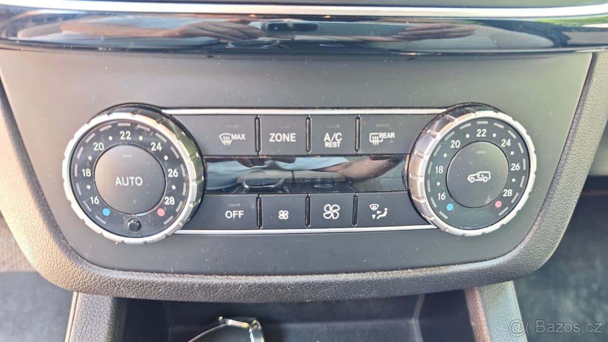 2016 Mercedes-Benz GL - 14