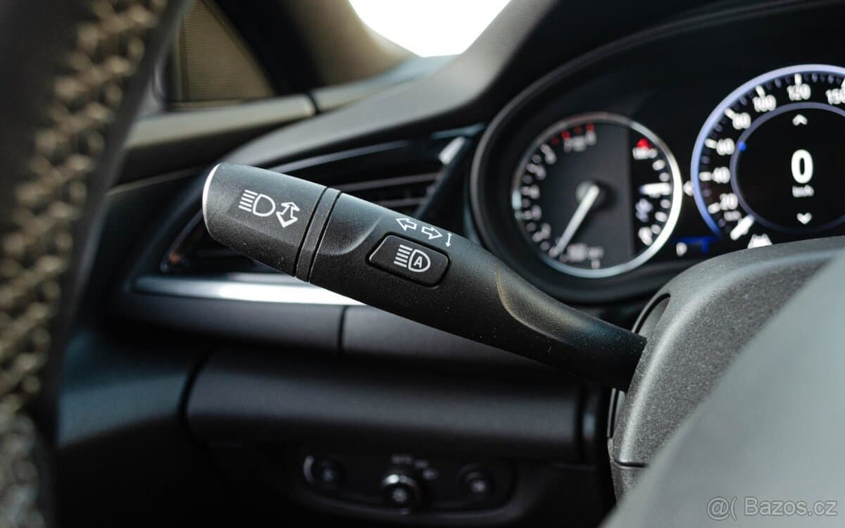 2020 Opel INSIGNIA - 14