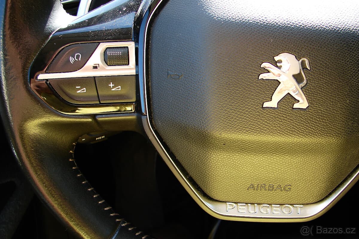 2021 Peugeot 3008 - 14