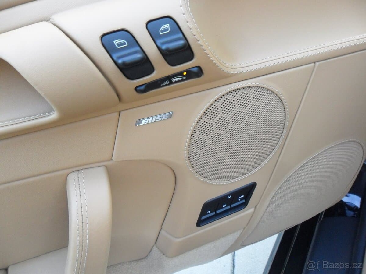 2012 Porsche 911 - 14