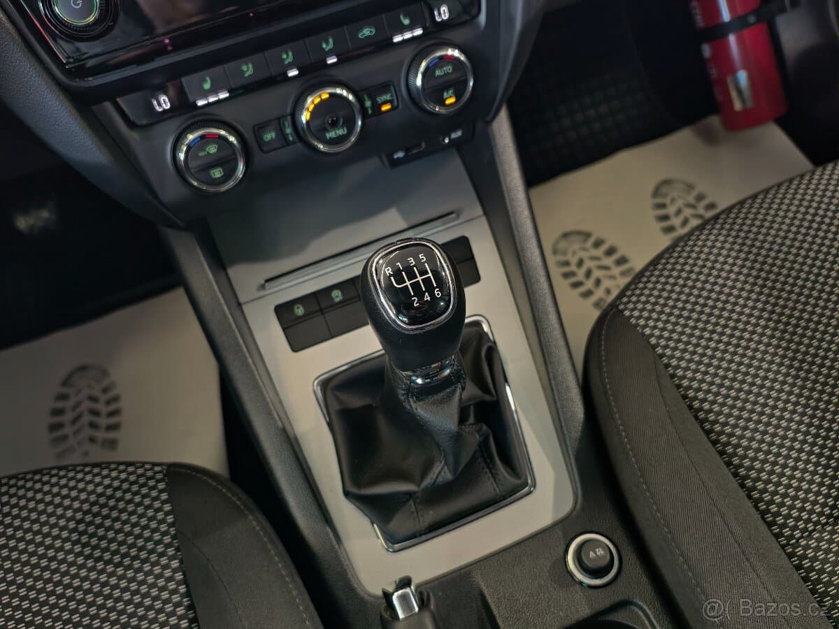 2017 Škoda OCTAVIA - 14