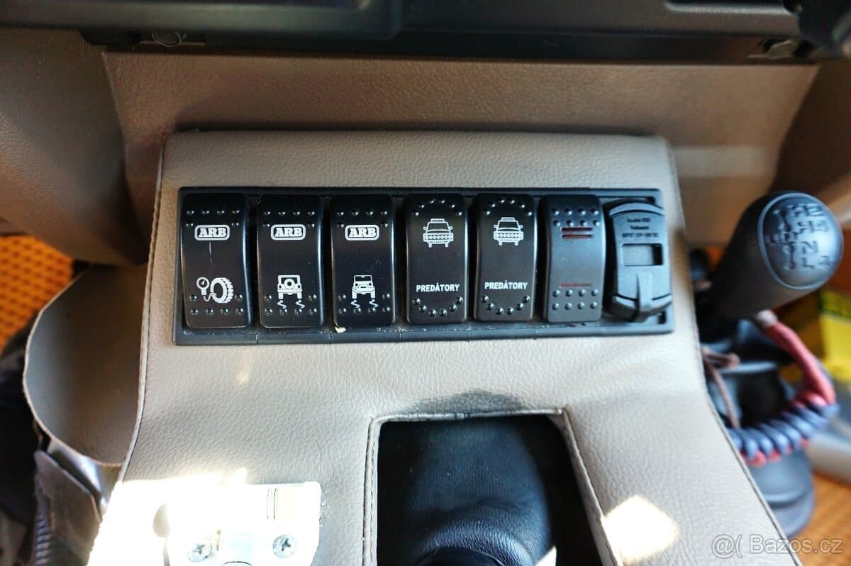 2020 Toyota LAND CRUISER - 14