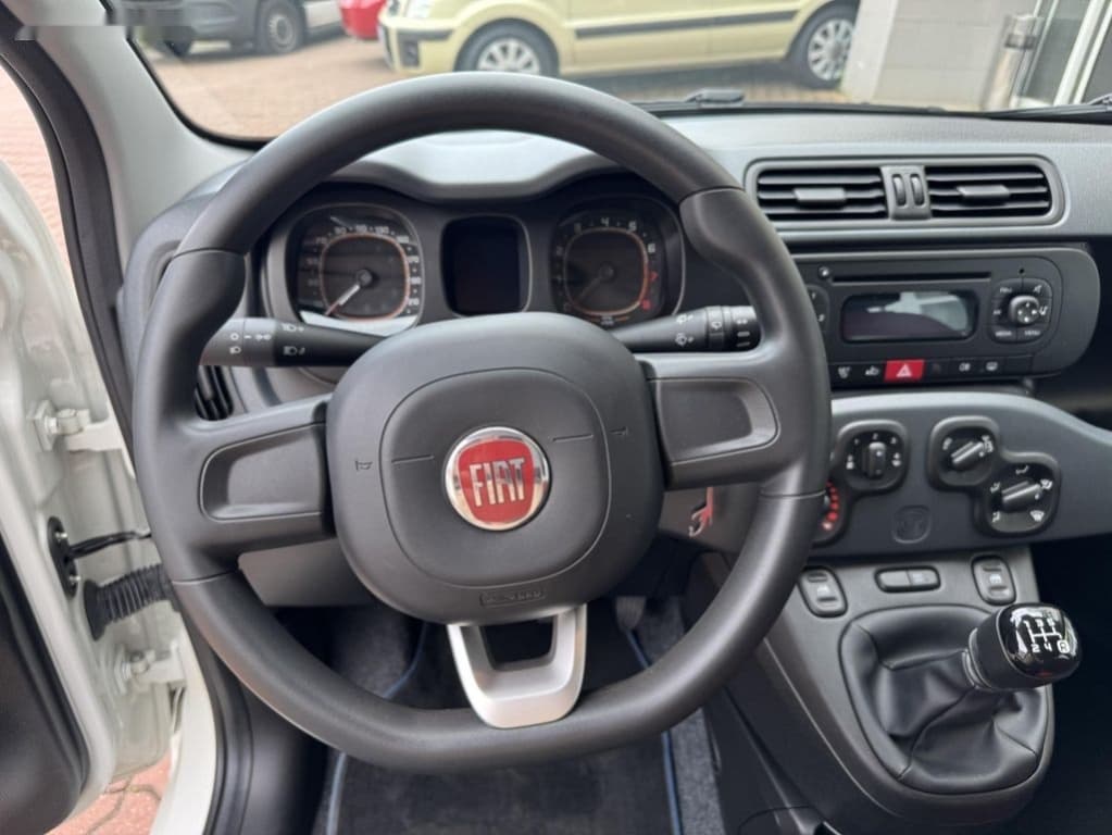 2017 Fiat PANDA - 14