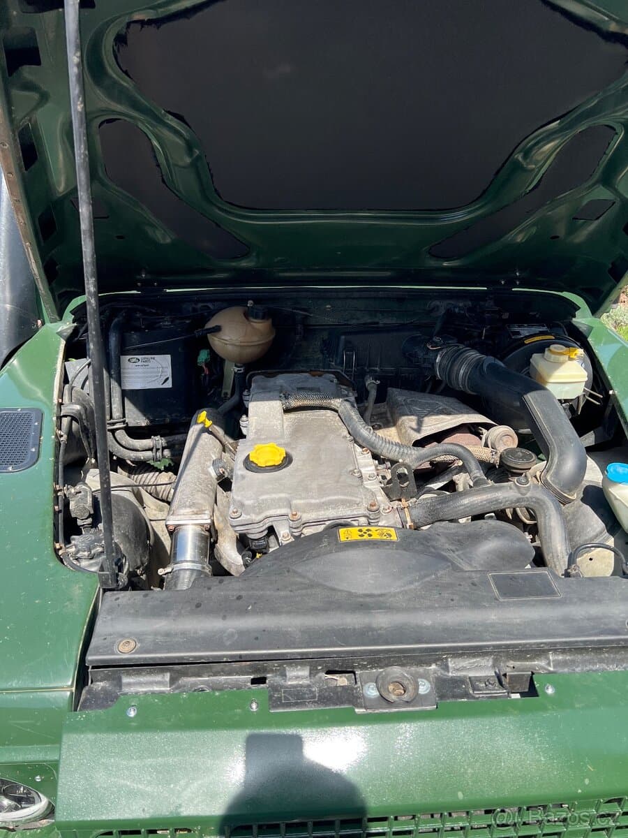 2001 Land Rover DEFENDER - 14