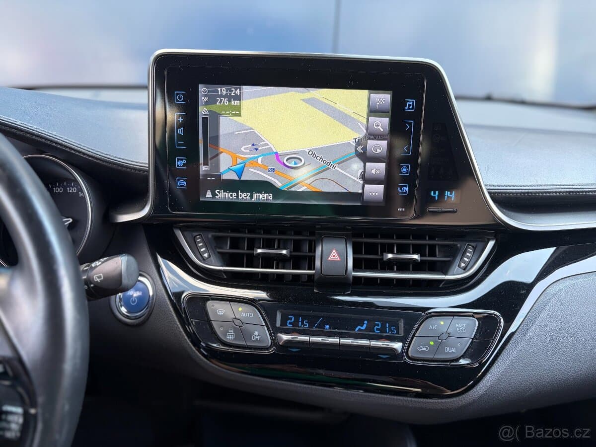 2018 Toyota C-HR - 14