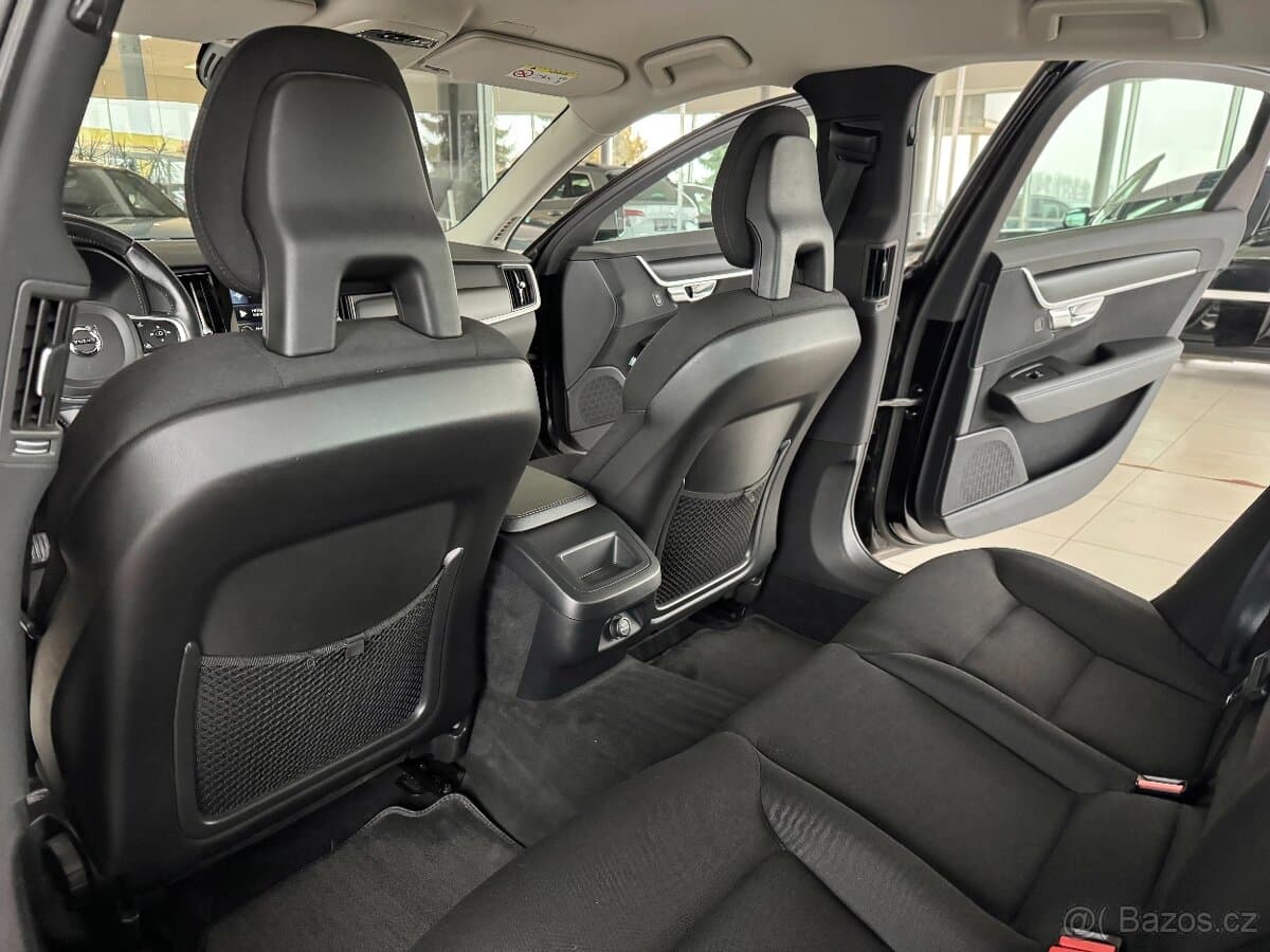 2017 Volvo S90 - 14