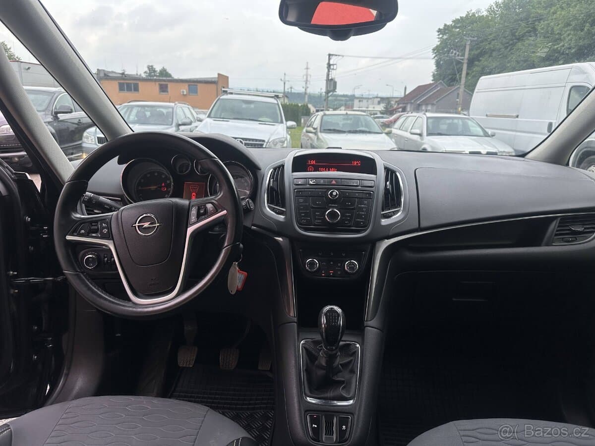2014 Opel ZAFIRA - 14