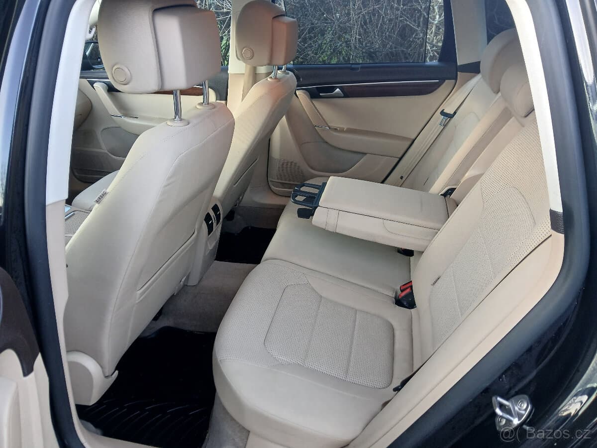 2013 Volkswagen PASSAT - 14