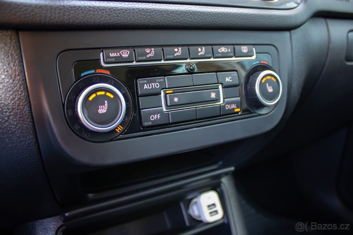 2012 Volkswagen TIGUAN - 14