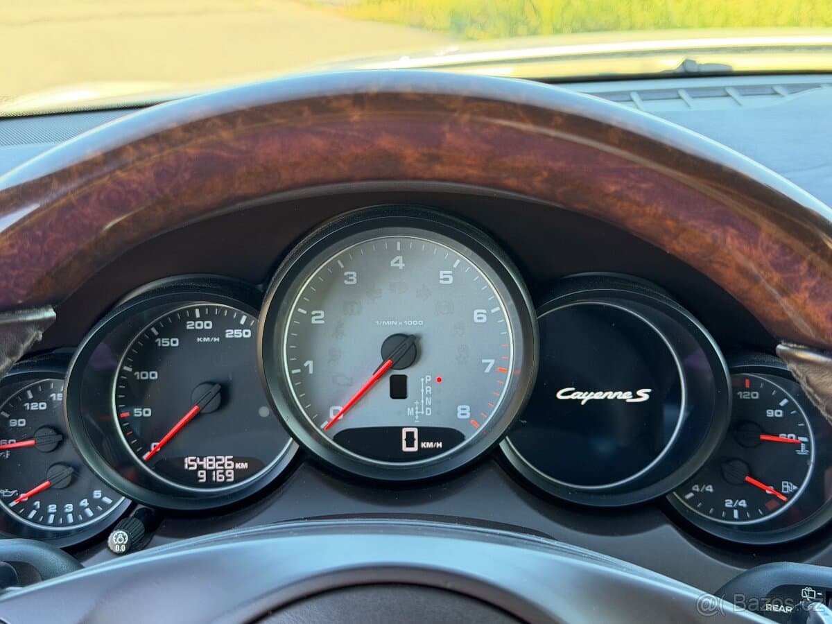 2012 Porsche CAYENNE - 14