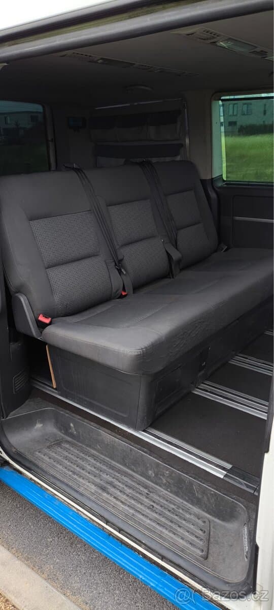 2009 Volkswagen CARAVELLE - 14