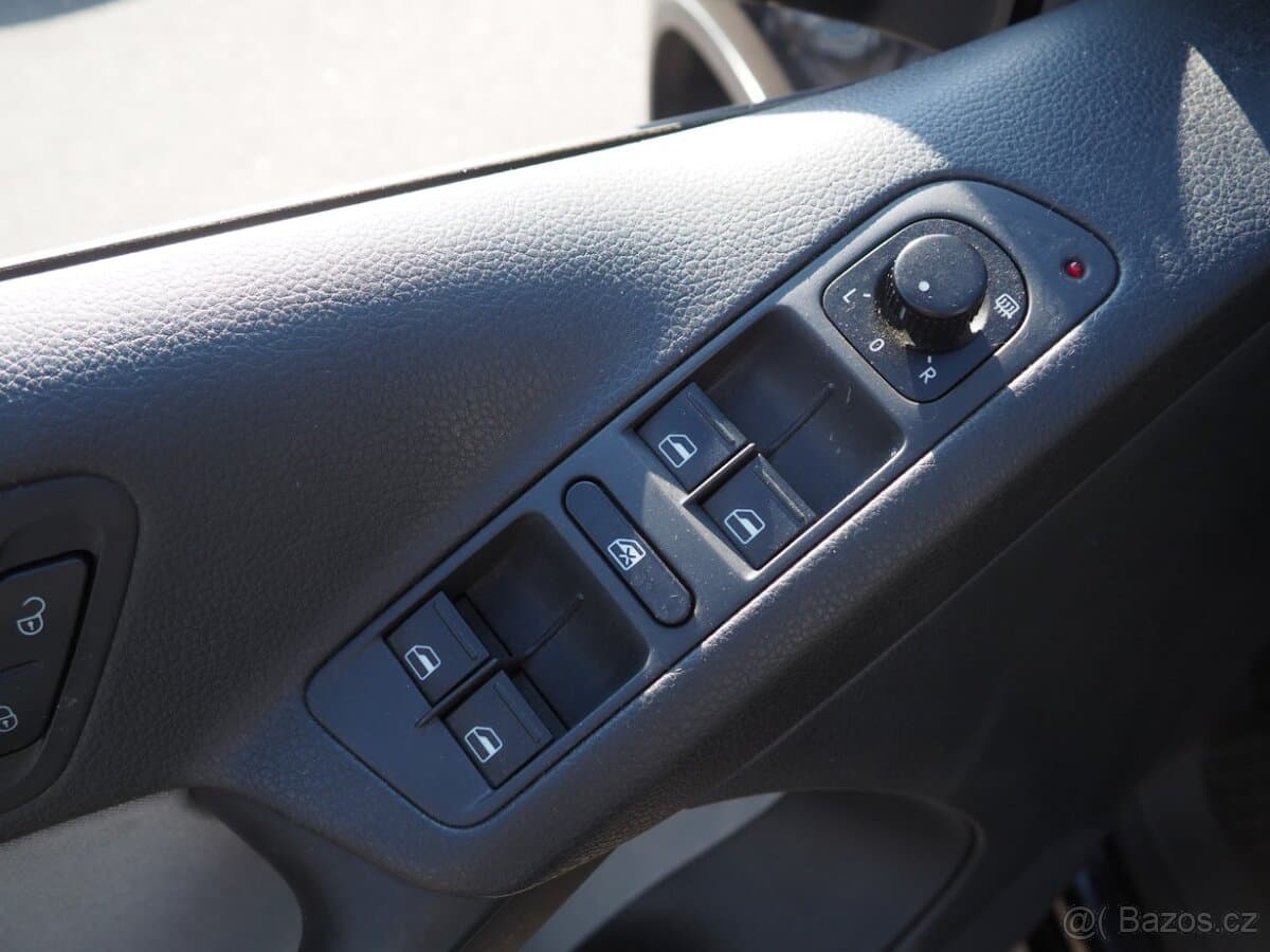 2010 Volkswagen TIGUAN - 14