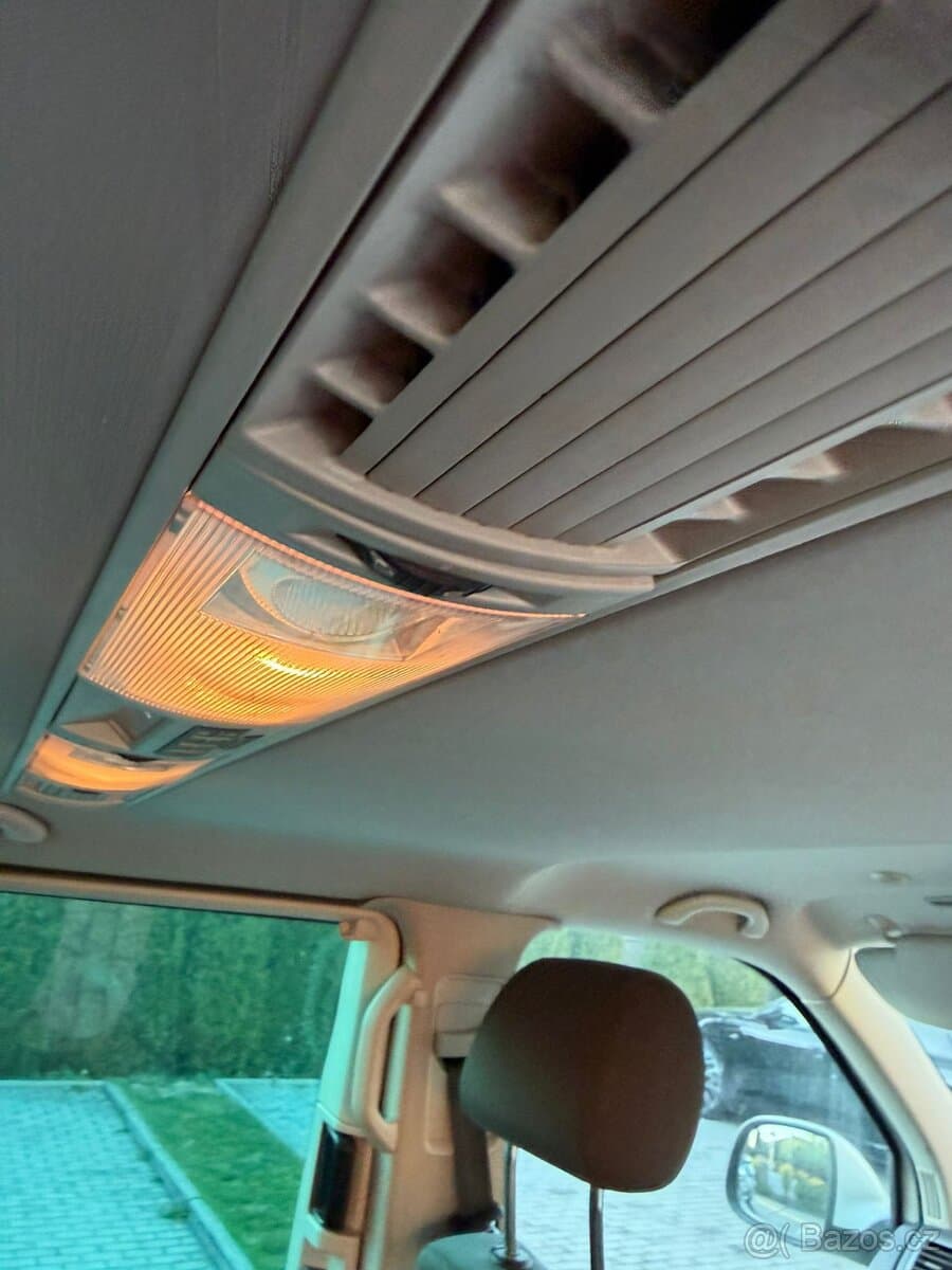 2013 Volkswagen CARAVELLE - 14